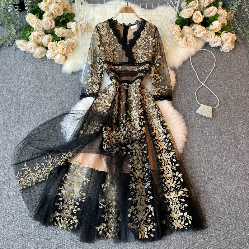 Beautifully Finished Dress in a Timeless Design