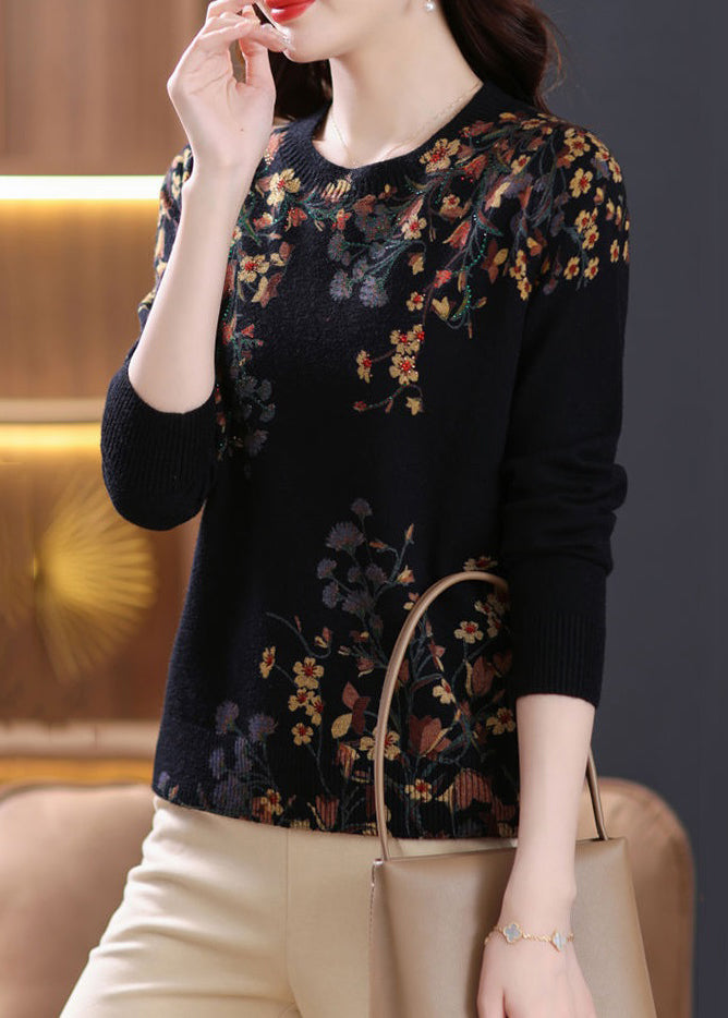 Gracefully Styled Top for Any Occasion