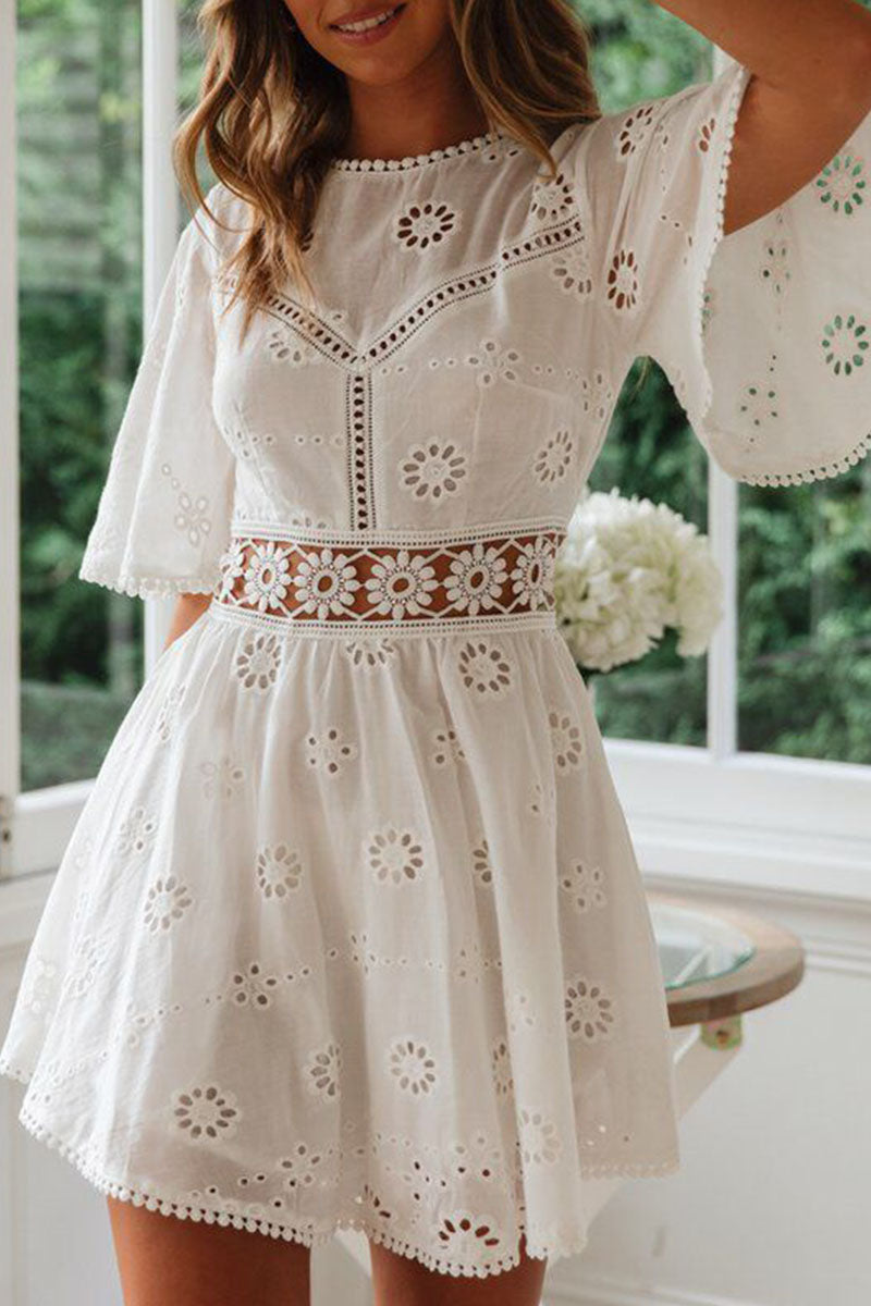 Well Tailored Dress with a Graceful Silhouette