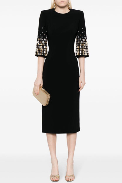Effortlessly Elegant Dress with a Timeless Design