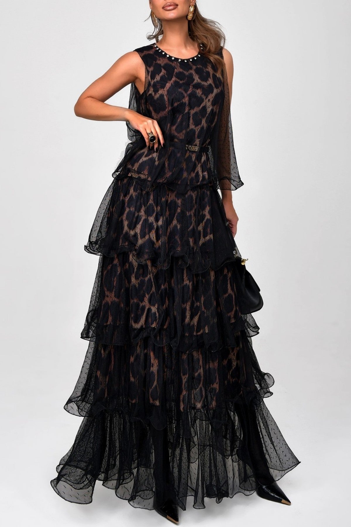 Effortlessly Elegant Dress with a Timeless Design
