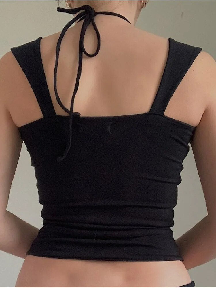 Beautifully Finished Top in a Timeless Design
