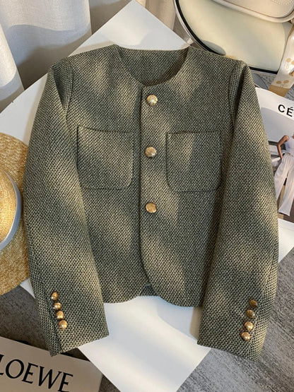 Elegantly Styled Jacket for Everyday Wear
