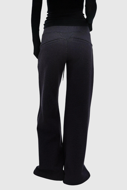 Classic Vintage Pants with a Flattering Fit