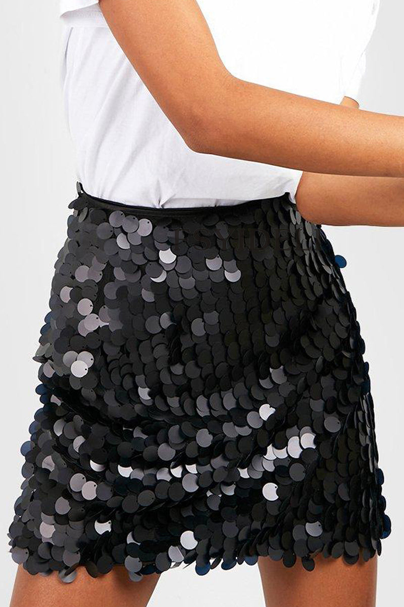 Effortlessly Elegant Garment with a Timeless Design