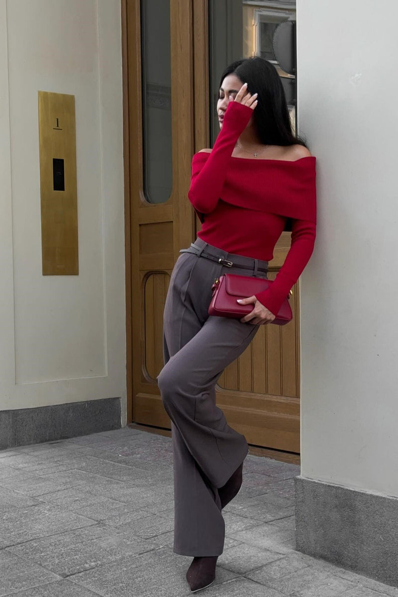 Gracefully Styled Garment for Any Occasion