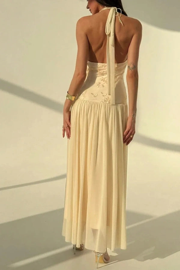 Gracefully Styled Garment for Any Occasion