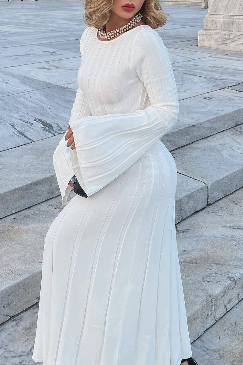 Effortlessly Elegant Dress with a Timeless Design