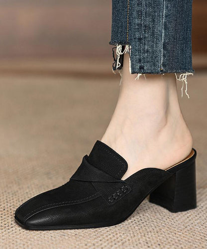 Well Tailored Sandals with a Graceful Silhouette