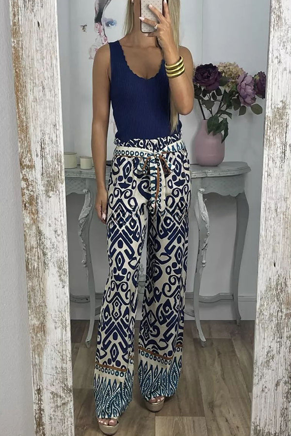 Classic Vintage Pants with a Flattering Fit