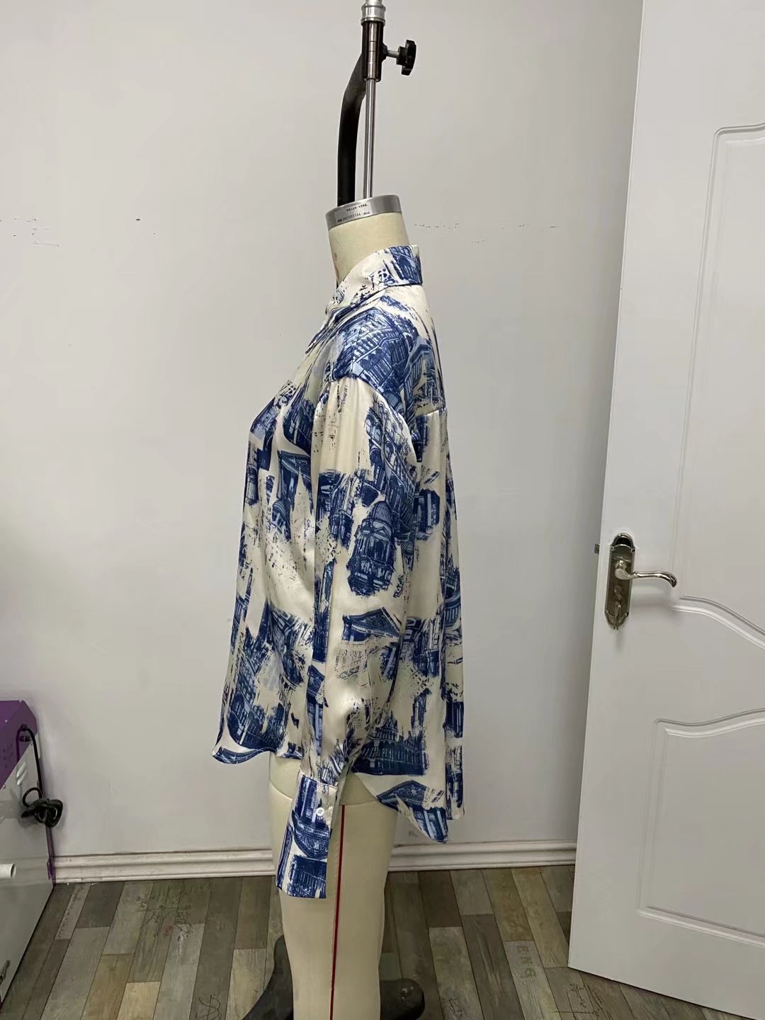 Elegantly Styled Shirt for Everyday Wear