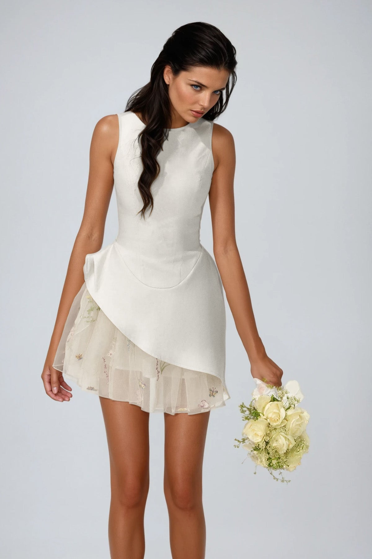 Effortlessly Elegant Dress with a Timeless Design