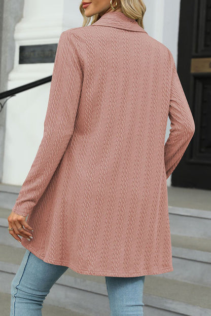 Well Tailored Top with a Graceful Silhouette