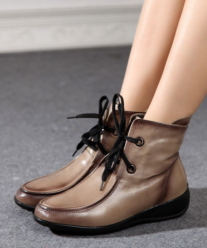Elegantly Styled Boots for Everyday Wear