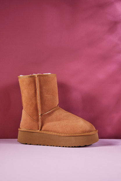 Beautifully Crafted Boots in a Classic Style