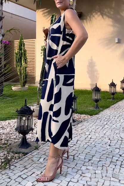 Classic Vintage & Enduringly Stylish Dress