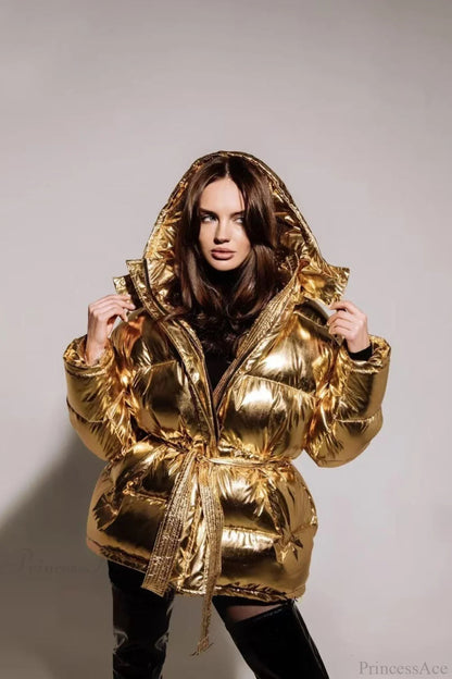 Effortlessly Elegant Coat with a Timeless Design