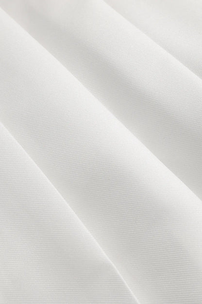 Effortlessly Elegant Garment with a Timeless Design