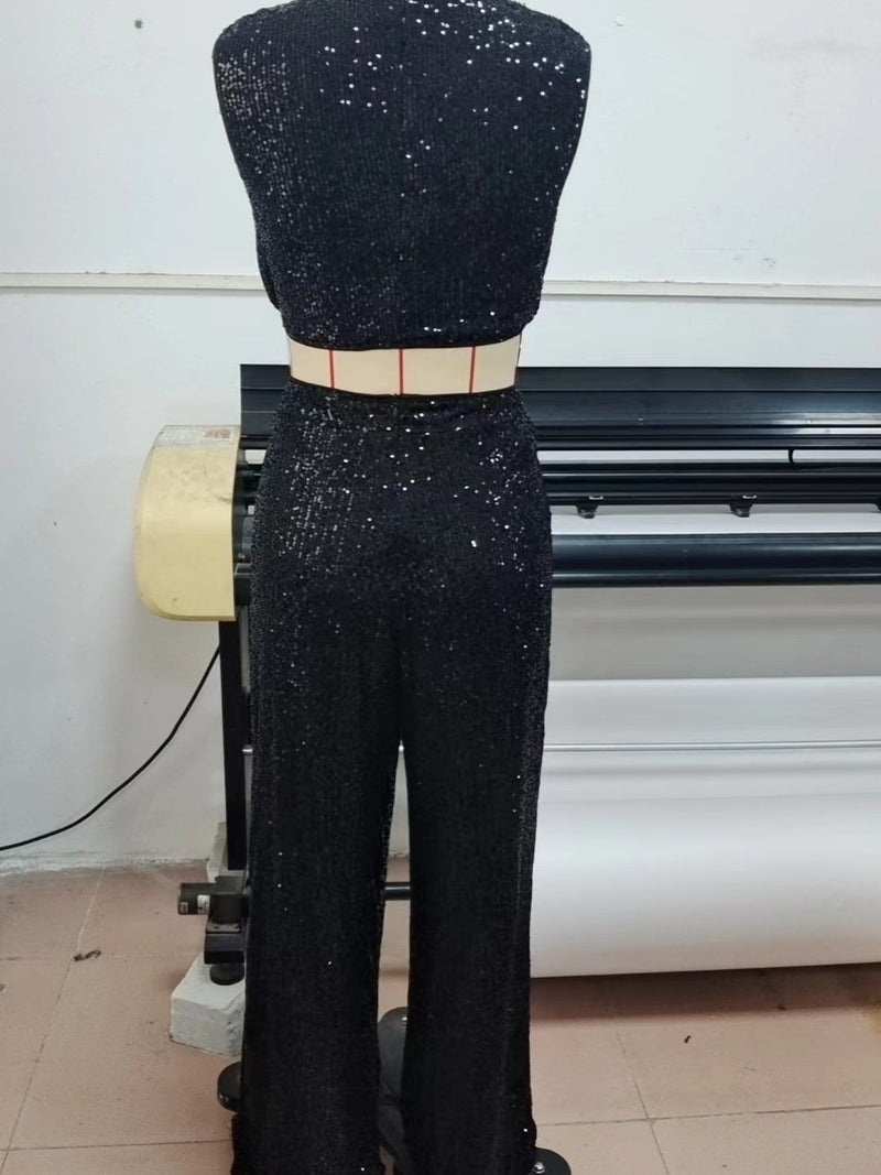 Sophisticated Trousers with a Clean Classic Look