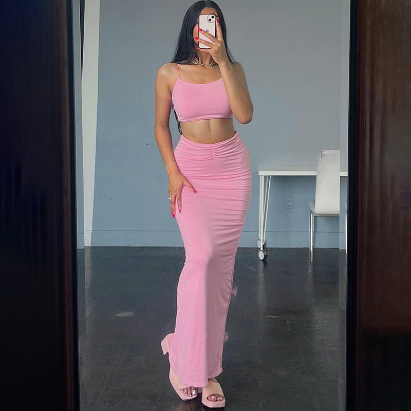 Well Tailored Garment with a Graceful Silhouette