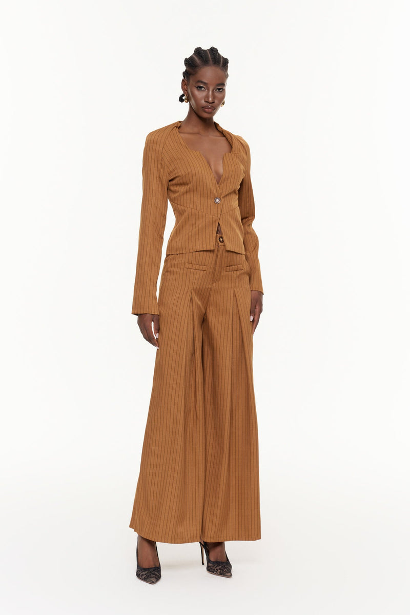 Beautifully Finished Pants in a Timeless Design