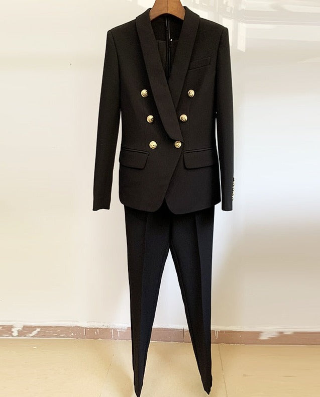 Effortlessly Elegant Garment with a Timeless Design