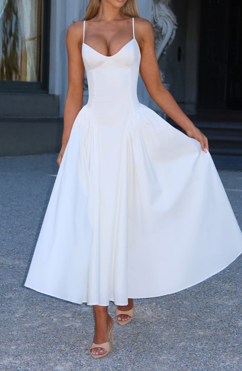 Classic Vintage Dress with a Flattering Fit
