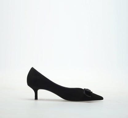 Classic Vintage Shoes with a Flattering Fit