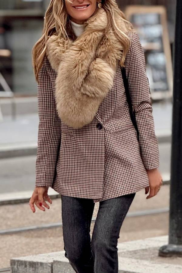 Elegantly Styled Jacket for Everyday Wear