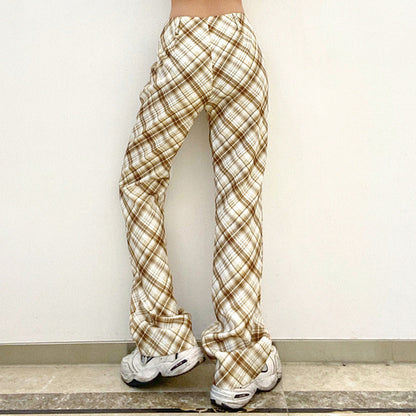 Beautifully Finished Trousers in a Timeless Design