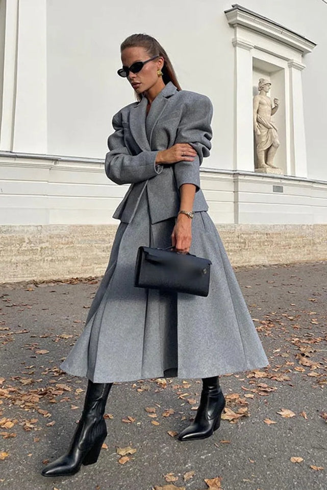 Effortlessly Elegant Garment with a Timeless Design