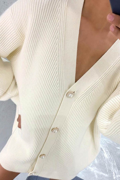 Elegantly Styled Cardigan for Everyday Wear