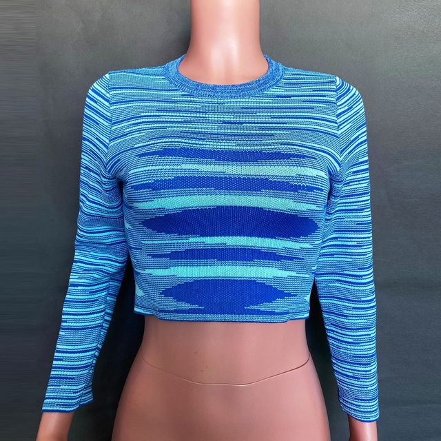 Classic Vintage Sweater with a Flattering Fit