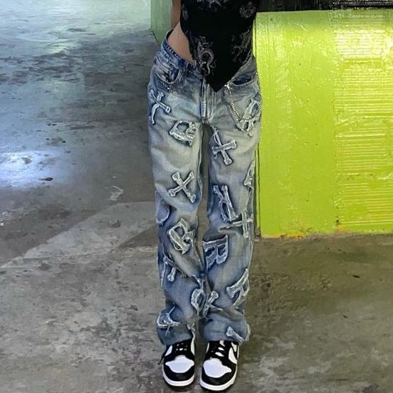 Effortlessly Elegant Trousers with a Timeless Design