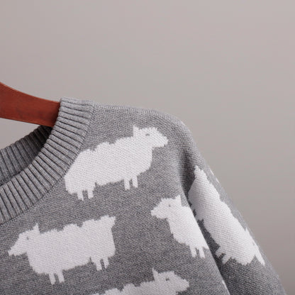 Effortlessly Elegant Sweater with a Timeless Design