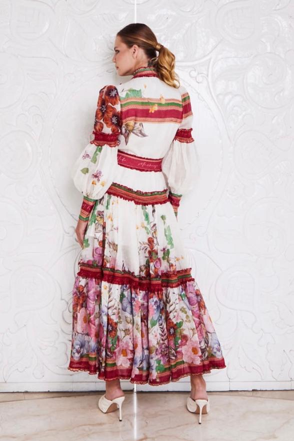 Classic Vintage & Enduringly Stylish Dress