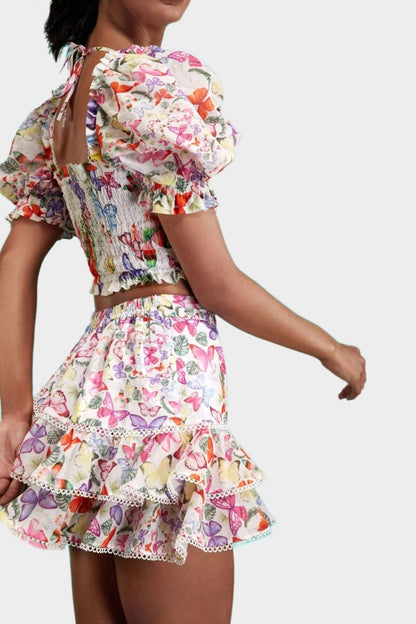 Gracefully Styled Garment for Any Occasion