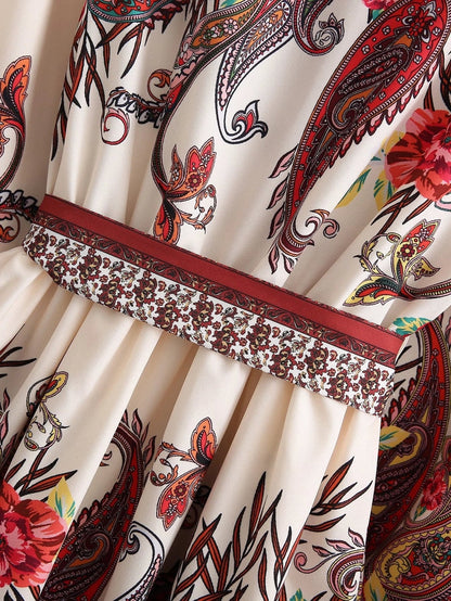 Classic Vintage & Enduringly Stylish Dress