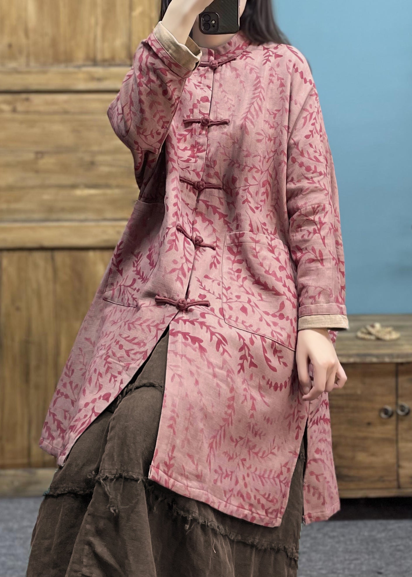 Effortlessly Elegant Coat with a Timeless Design