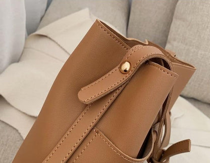 Gracefully Styled Bag for Any Occasion