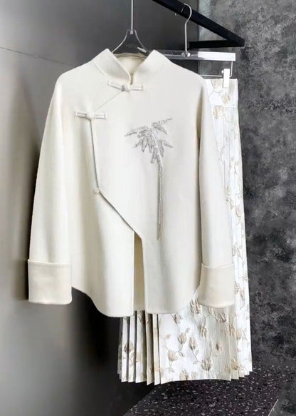Classic Vintage Shirt with a Flattering Fit
