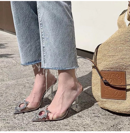 Beautifully Finished Heels in a Timeless Design
