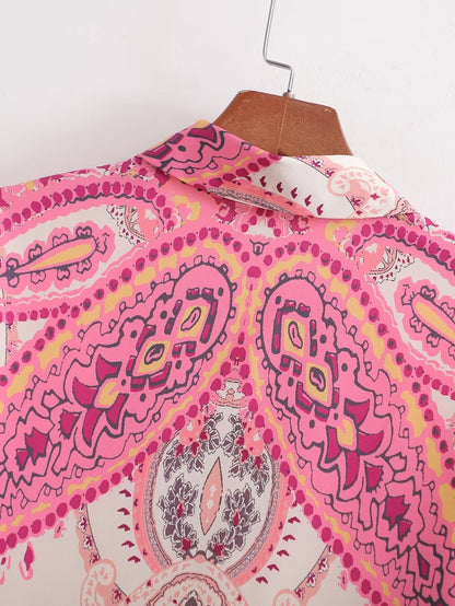 Beautifully Crafted Blouse in a Classic Style