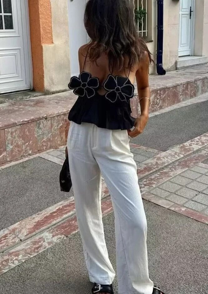 Beautifully Finished Top in a Timeless Design