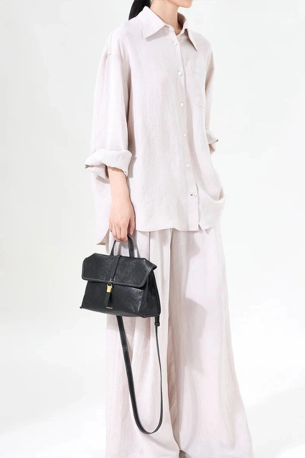 Effortlessly Elegant Bag with a Timeless Design