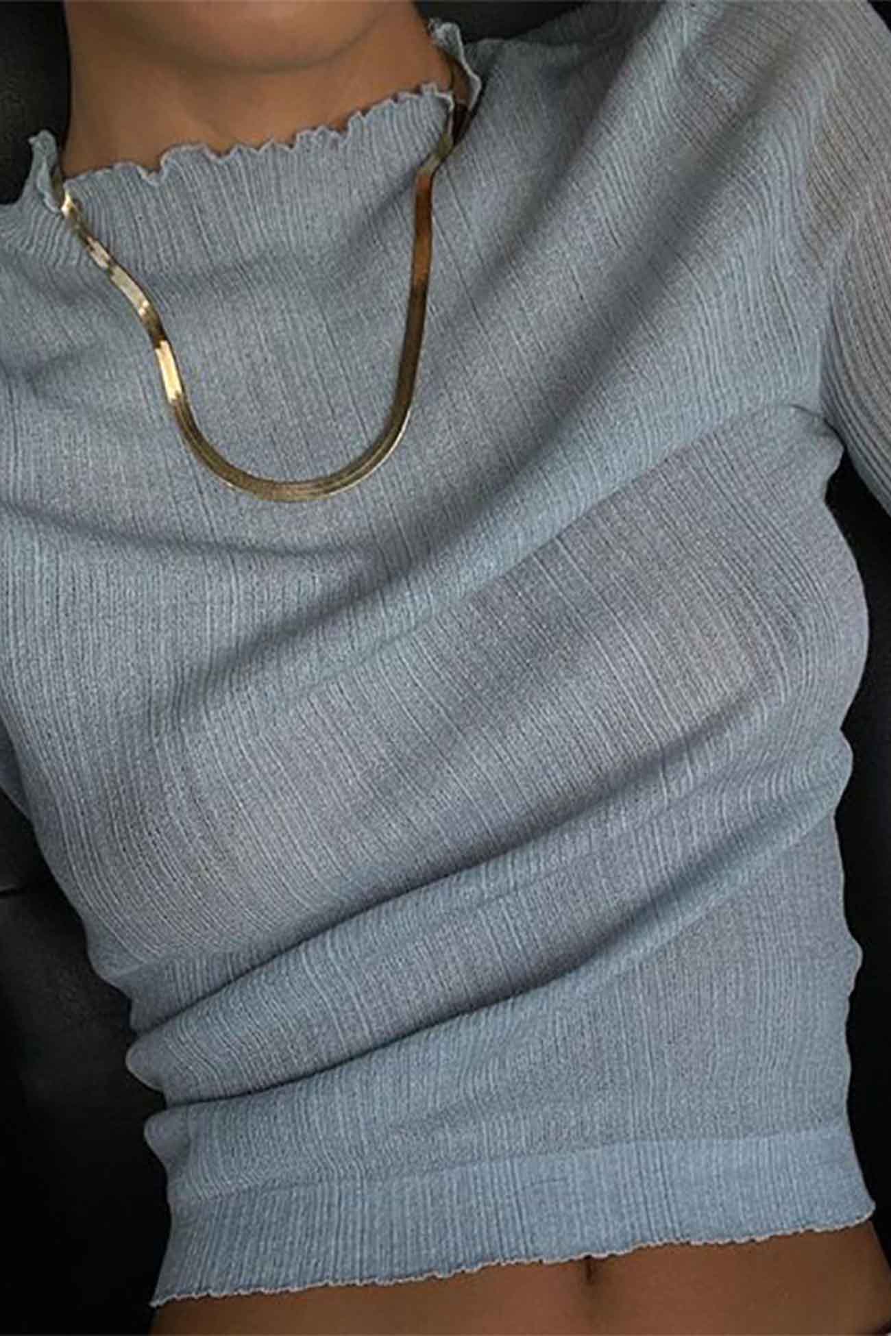 Effortlessly Elegant Top with a Timeless Design