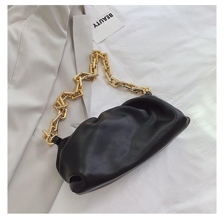 Well Tailored Bag with a Graceful Silhouette
