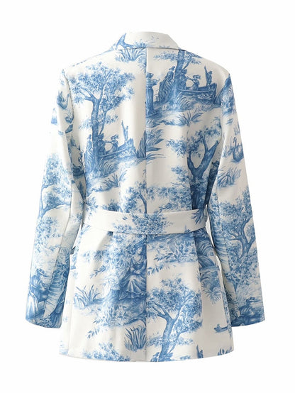 Gracefully Styled Garment for Any Occasion