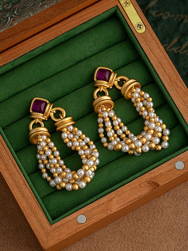Gracefully Styled Garment for Any Occasion