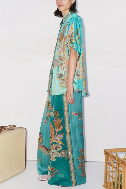 Beautifully Crafted Blouse in a Classic Style